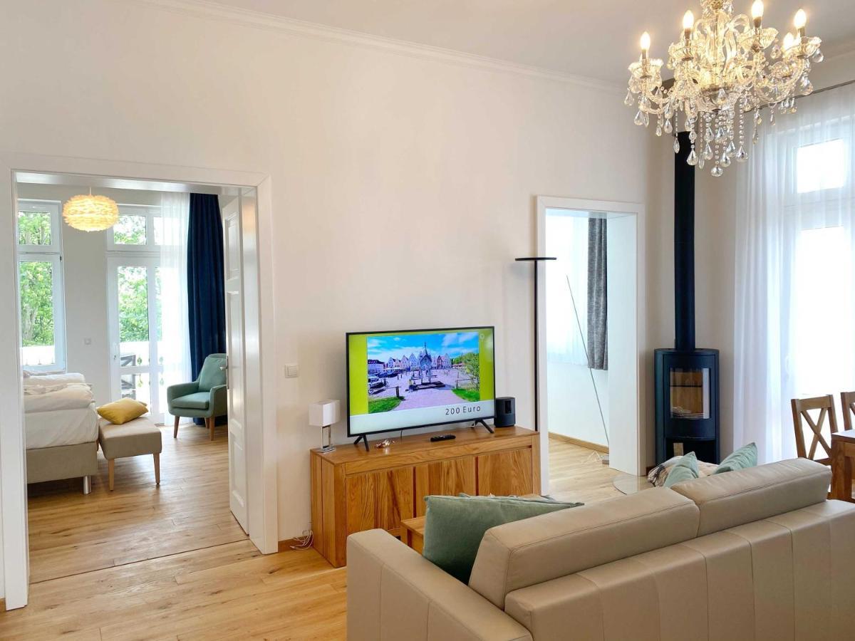 Villa Jenny - Ferienappartement 1 Mit Meerblick 萨斯尼茨 外观 照片