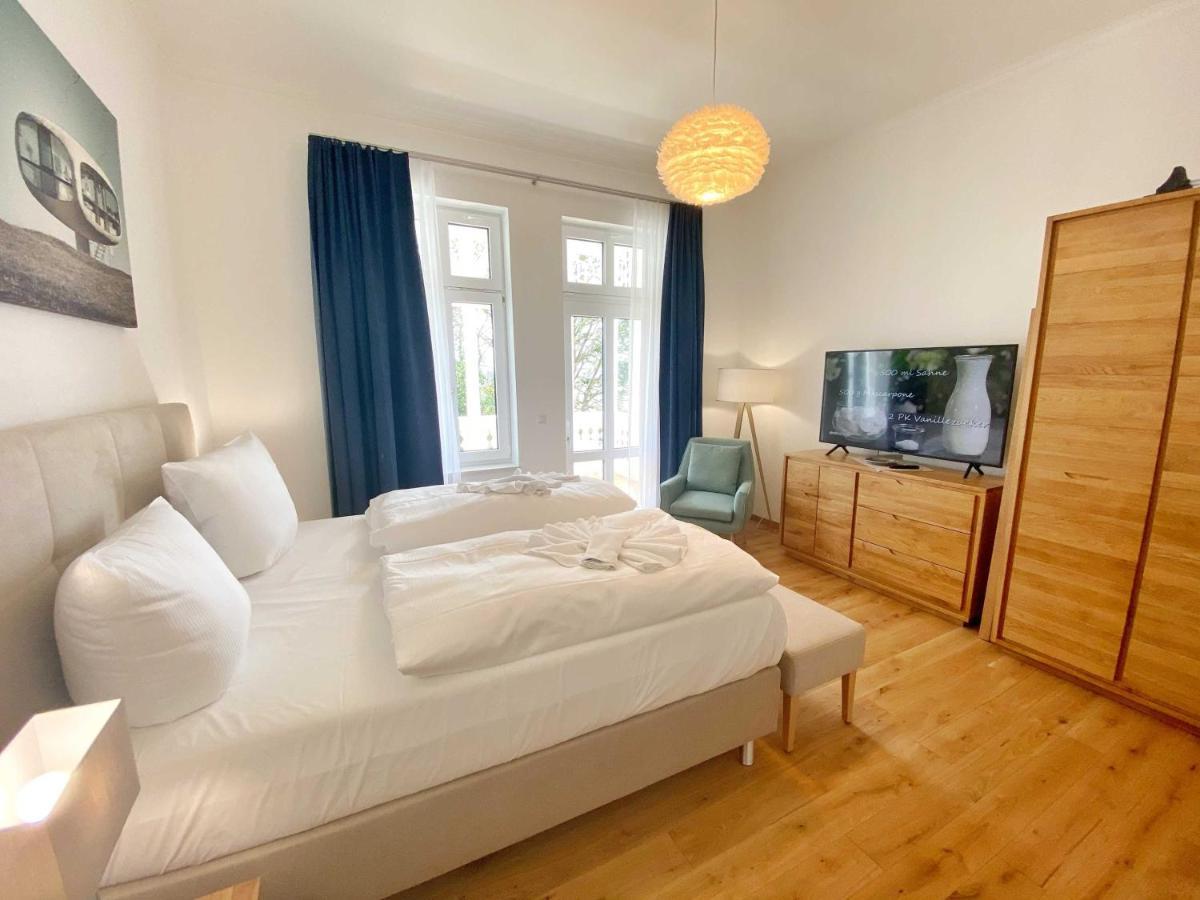 Villa Jenny - Ferienappartement 1 Mit Meerblick 萨斯尼茨 外观 照片