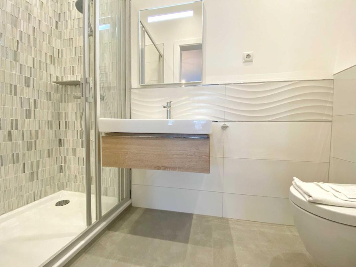 Villa Jenny - Ferienappartement 1 Mit Meerblick 萨斯尼茨 外观 照片